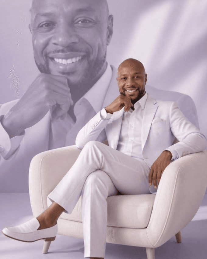 Derrick Rhodes